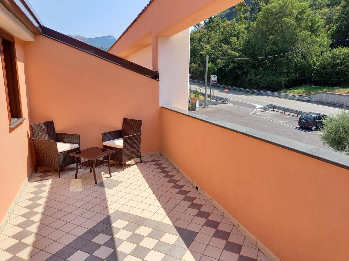 Hotel Ristorante Villa Terry Lauria Inferiore Eksteriør billede