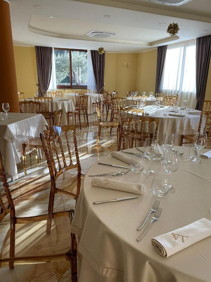 Hotel Ristorante Villa Terry Lauria Inferiore Eksteriør billede
