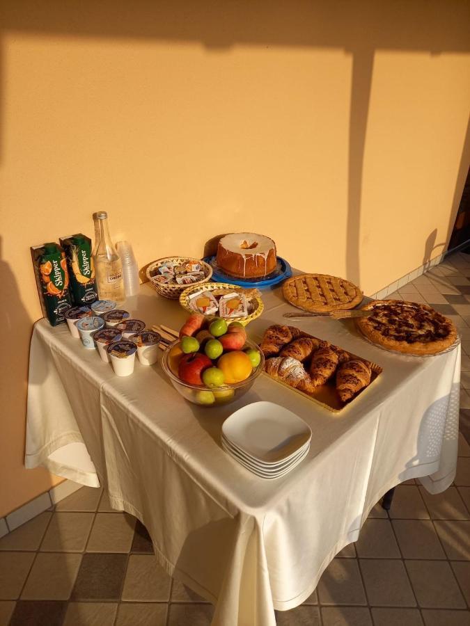 Hotel Ristorante Villa Terry Lauria Inferiore Eksteriør billede